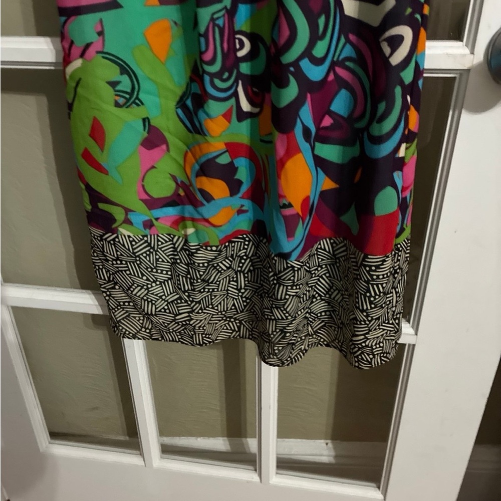 Bethany Multicolor Abstract Dress 6P - Picture 4 of 6